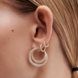 INFINITY LOOP EARRINGS MEDIUM