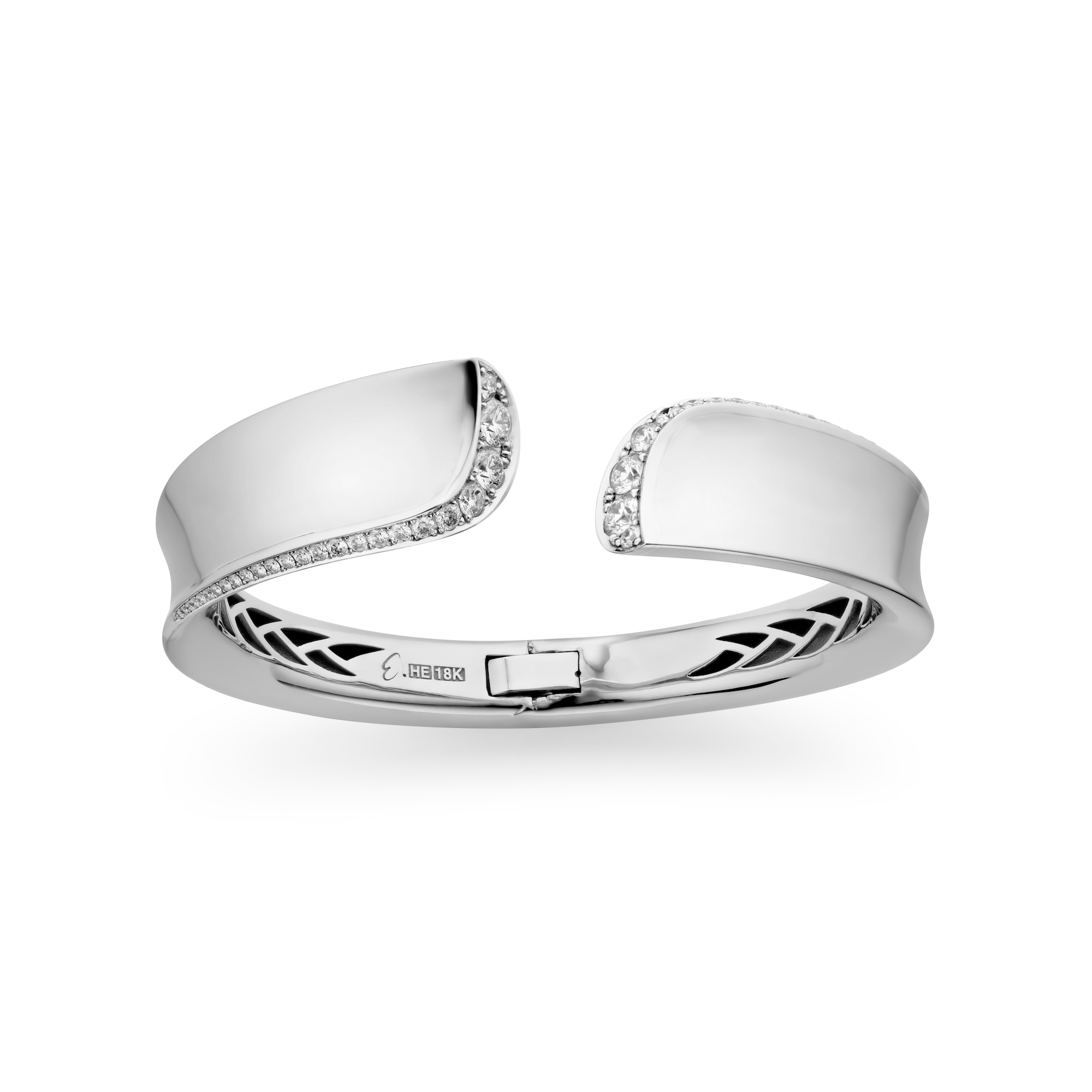 Margareta Cuff Pave Medium